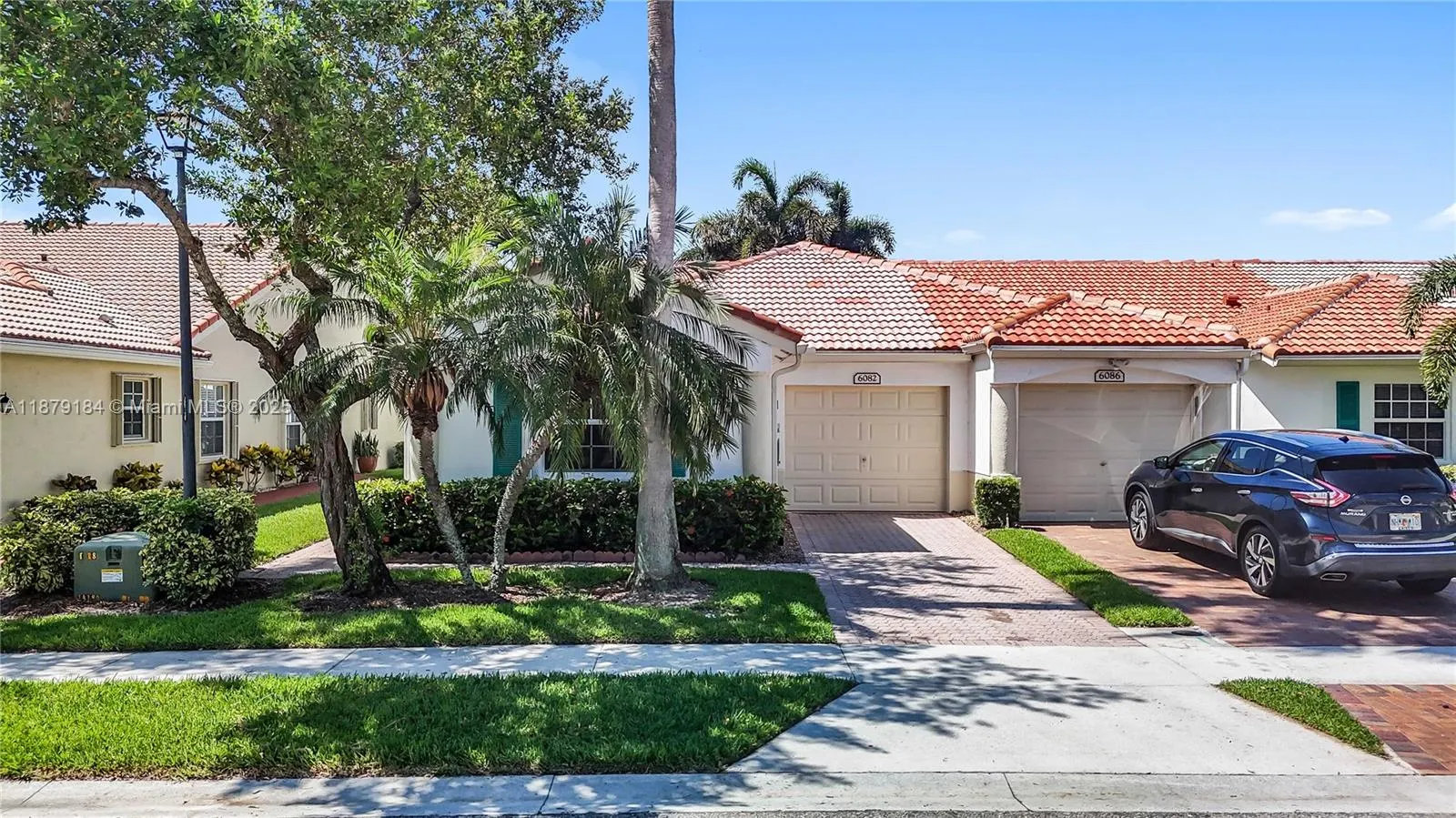 6082 Heliconia Rd