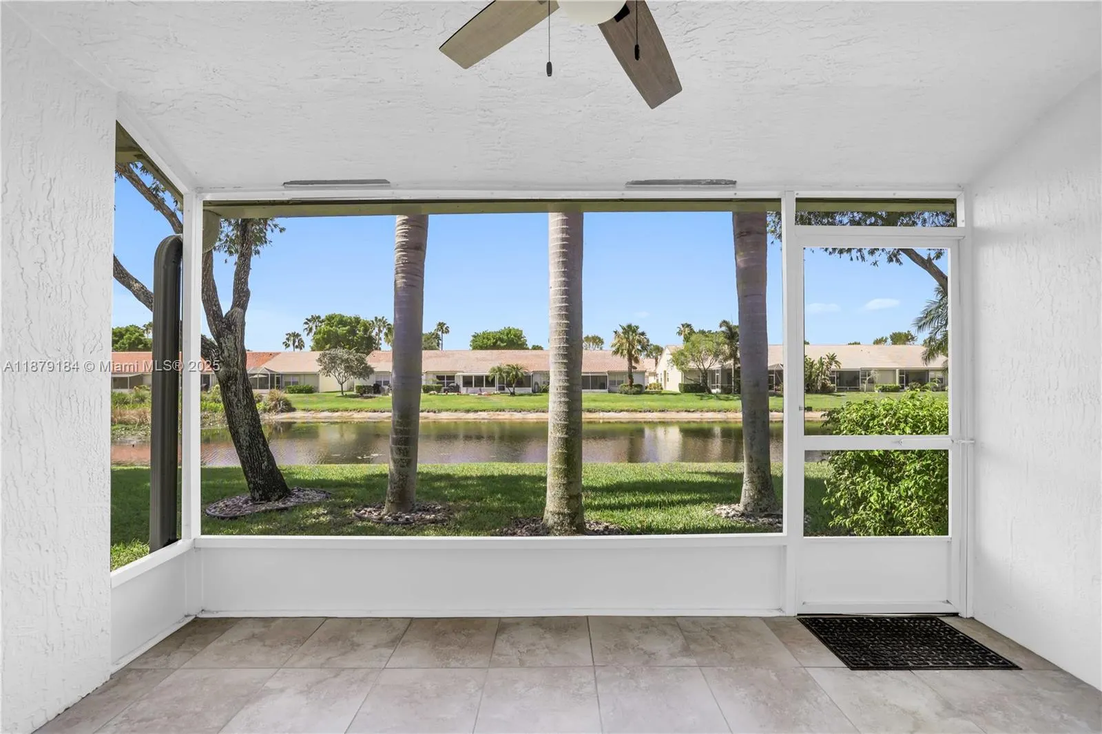 6082 Heliconia Rd