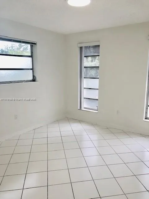 4101 SW 13th Ter, #0