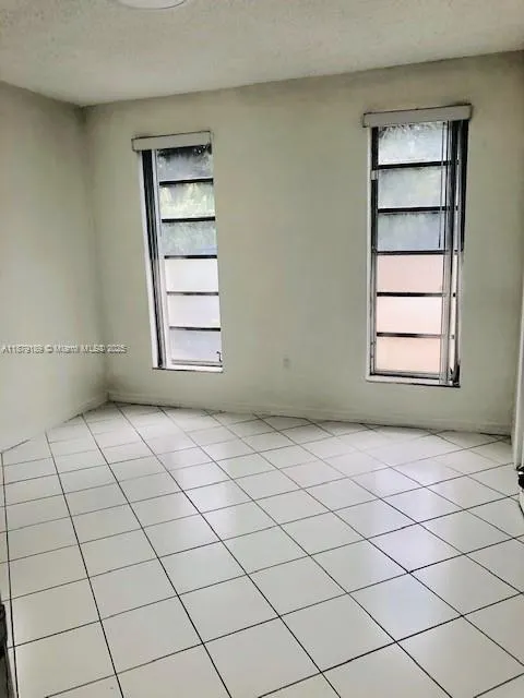 4101 SW 13th Ter, #0