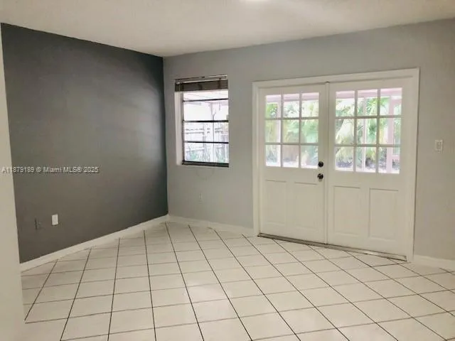 4101 SW 13th Ter, #0
