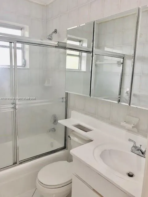 4101 SW 13th Ter, #0