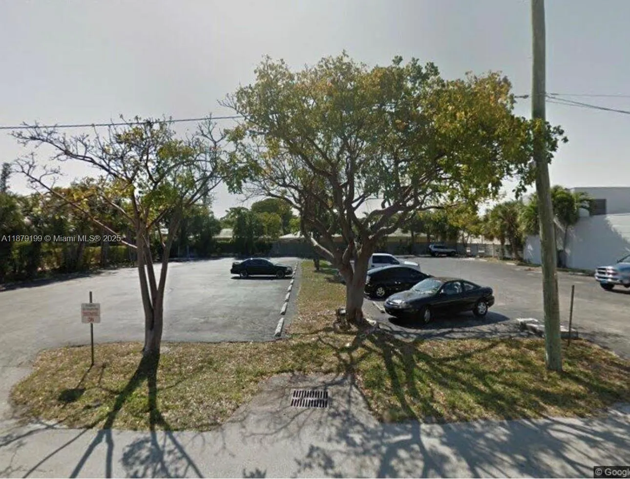 929 NE 17th Way