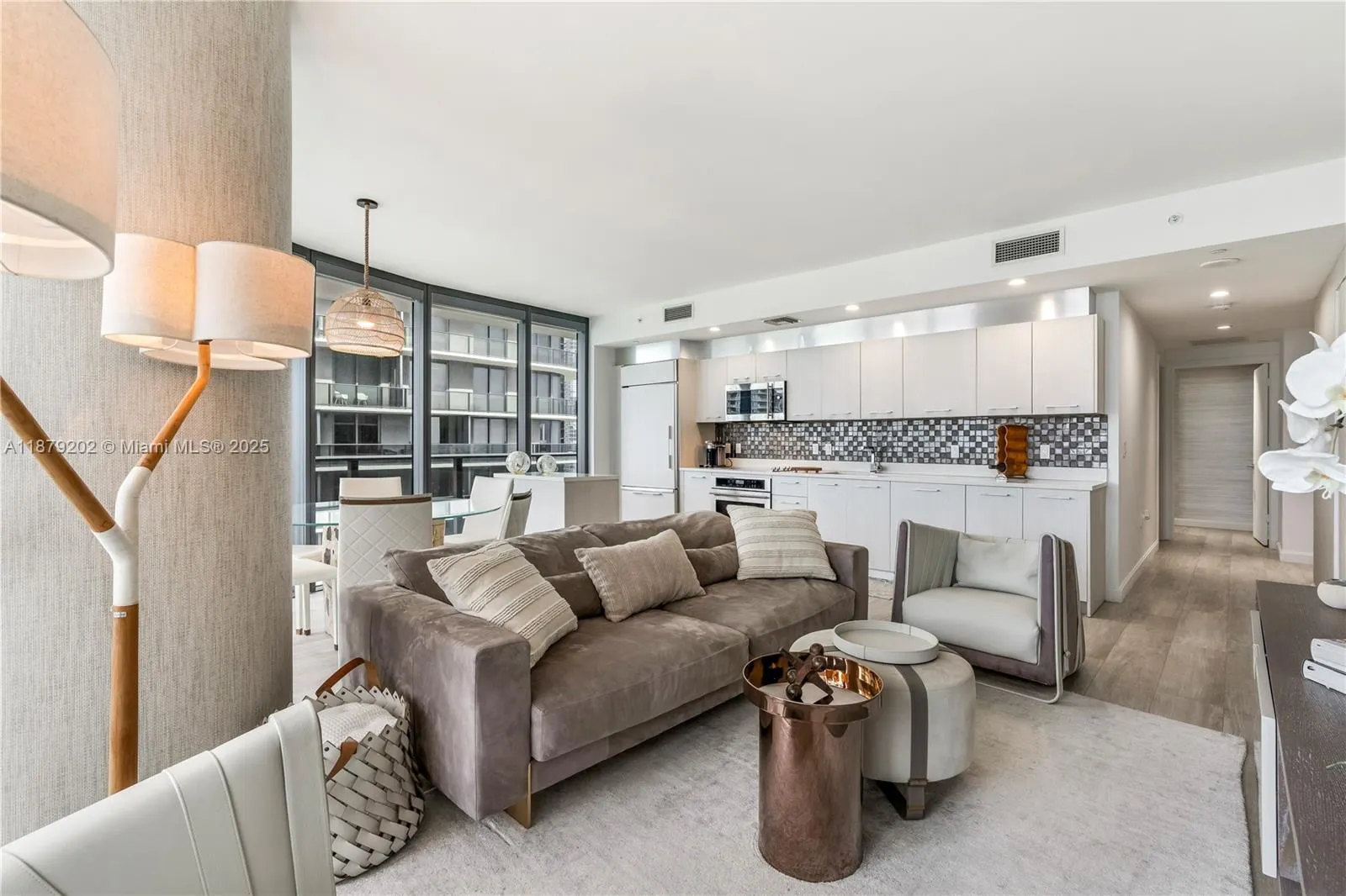 55 SW 9th St, #4001