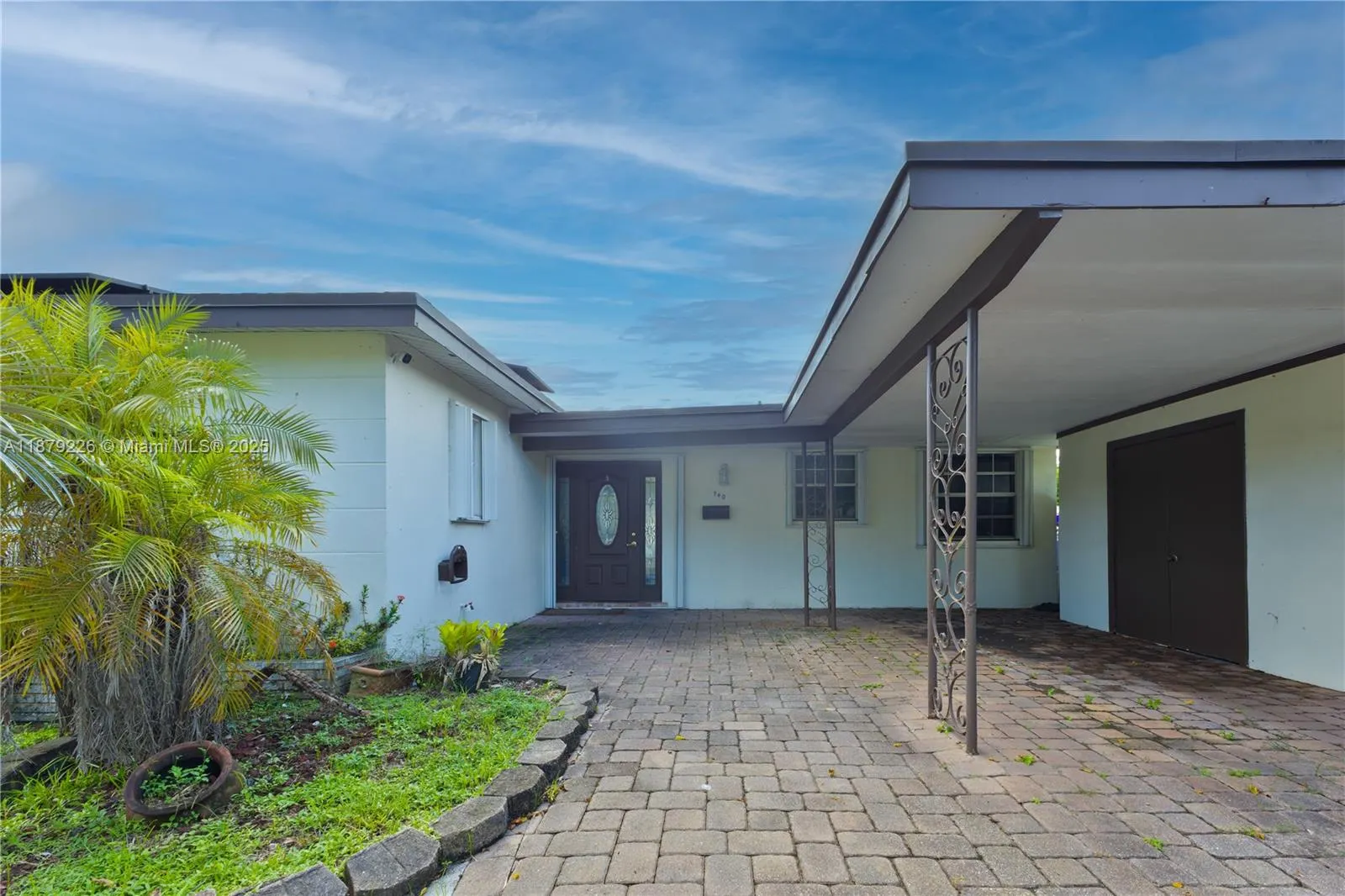 740 N 73rd Ter