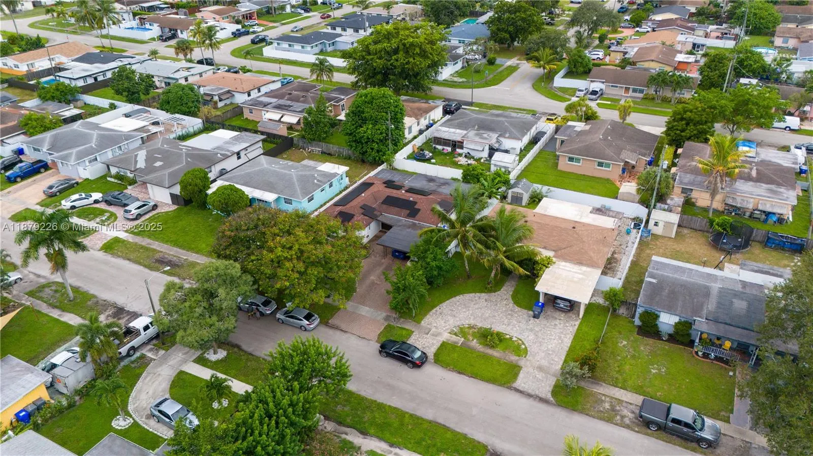 740 N 73rd Ter