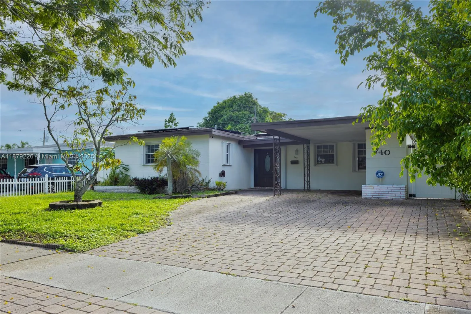 740 N 73rd Ter
