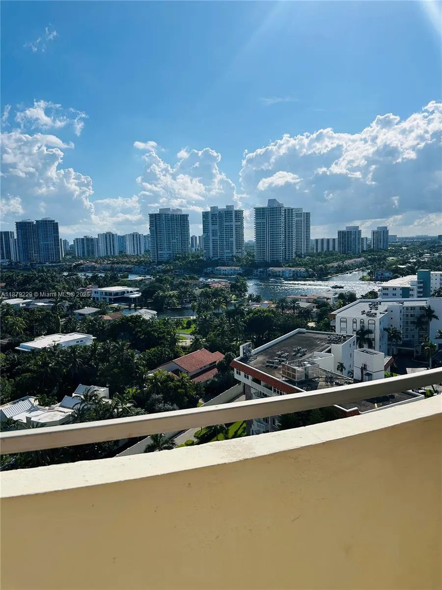 3180 S Ocean Dr, #1620