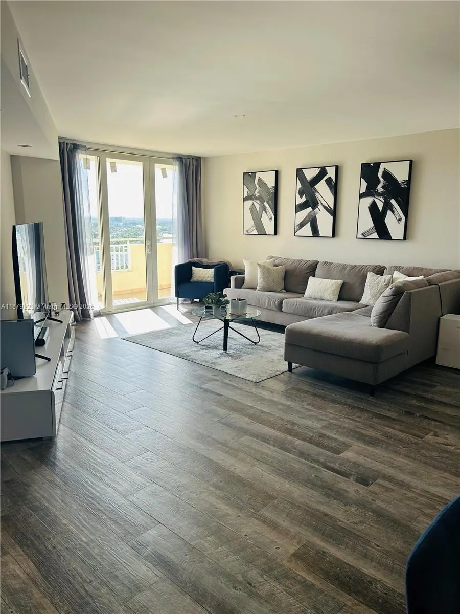 3180 S Ocean Dr, #1620