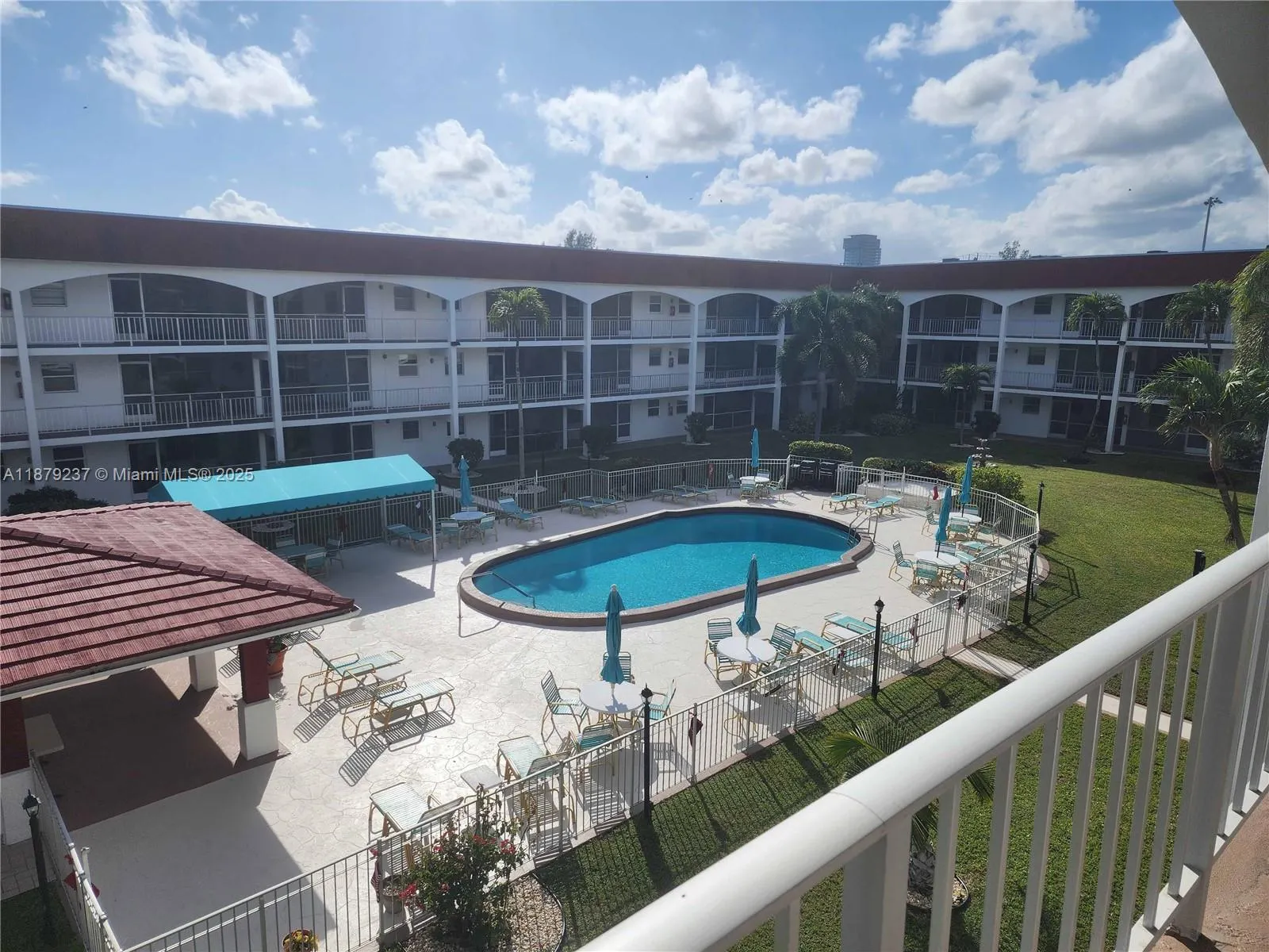 580 Egret Dr, #322