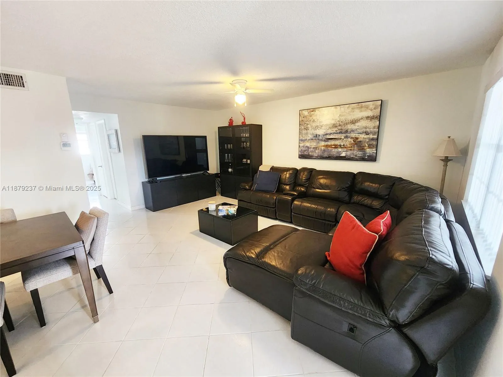 580 Egret Dr, #322