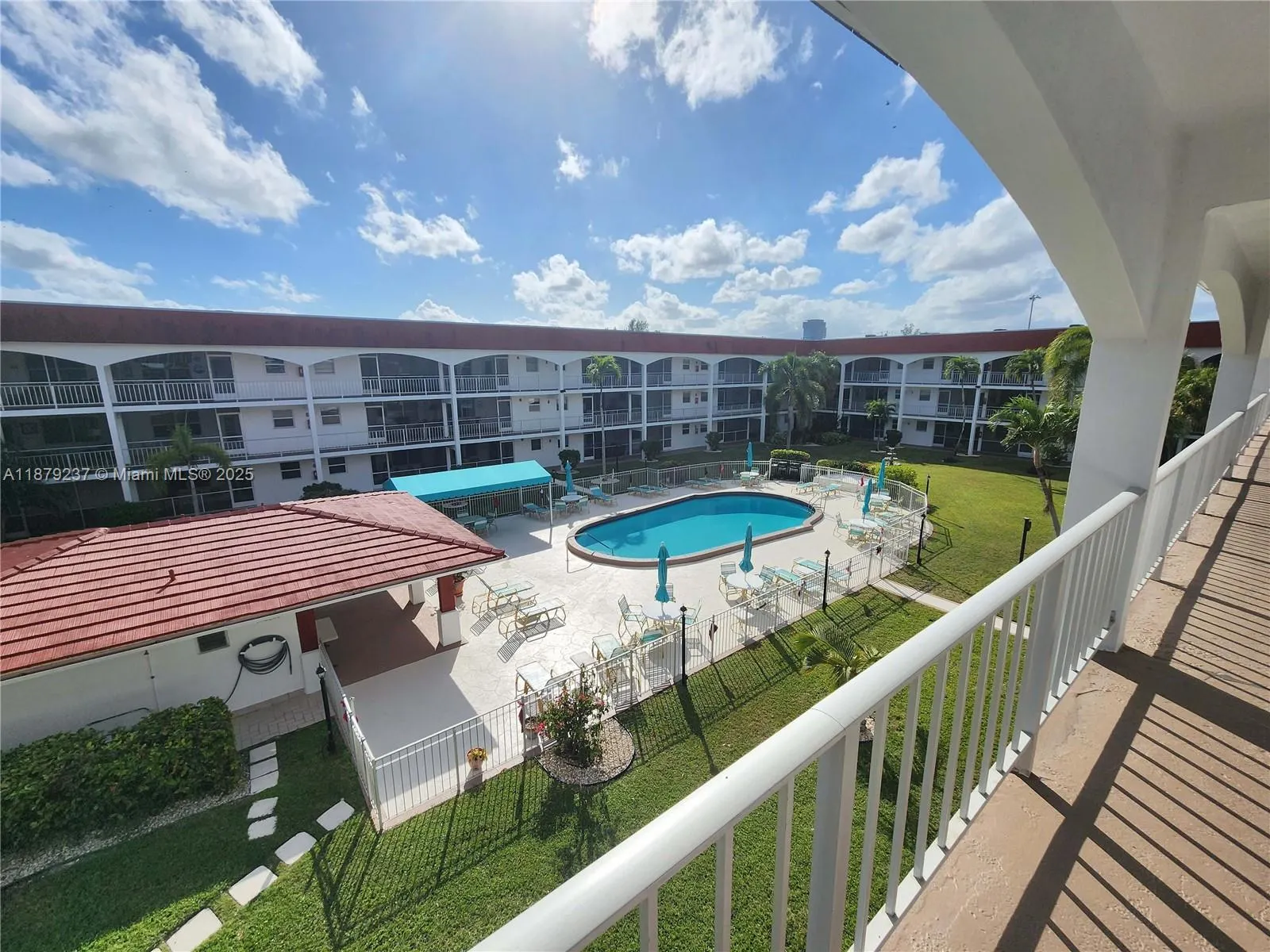 580 Egret Dr, #322