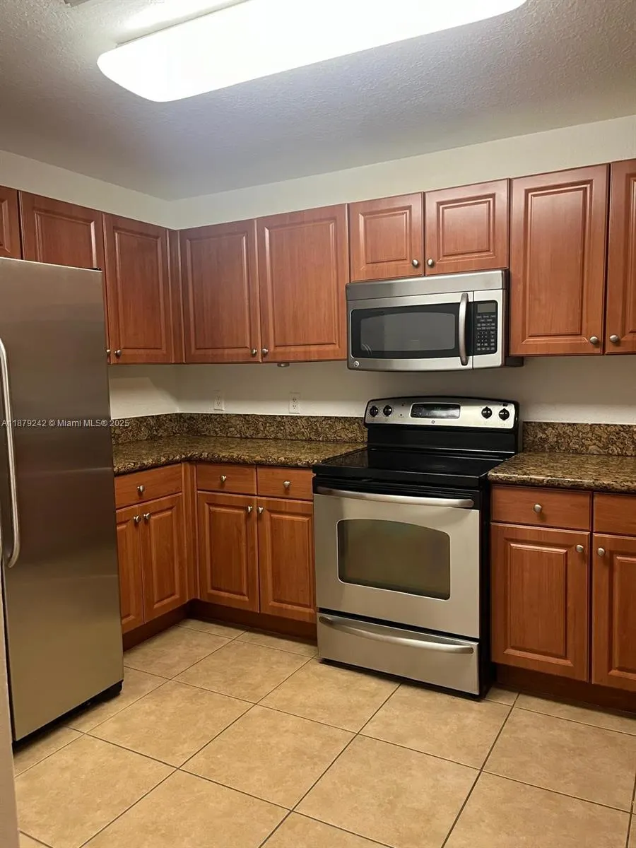11401 NW 89th St, #220