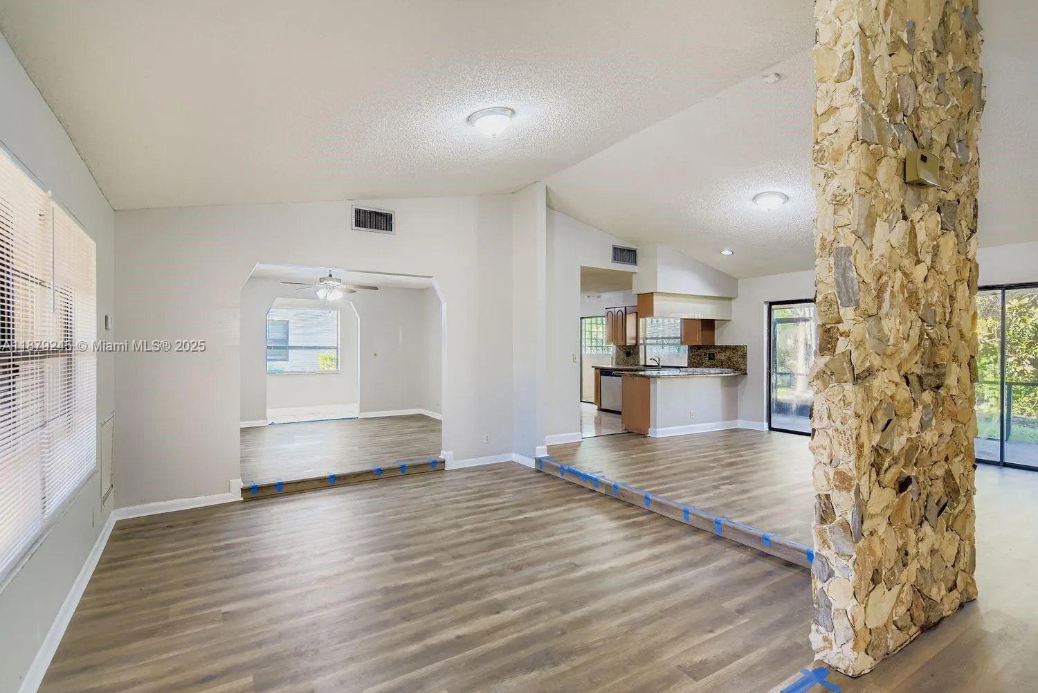 7008 NW 49th Ct