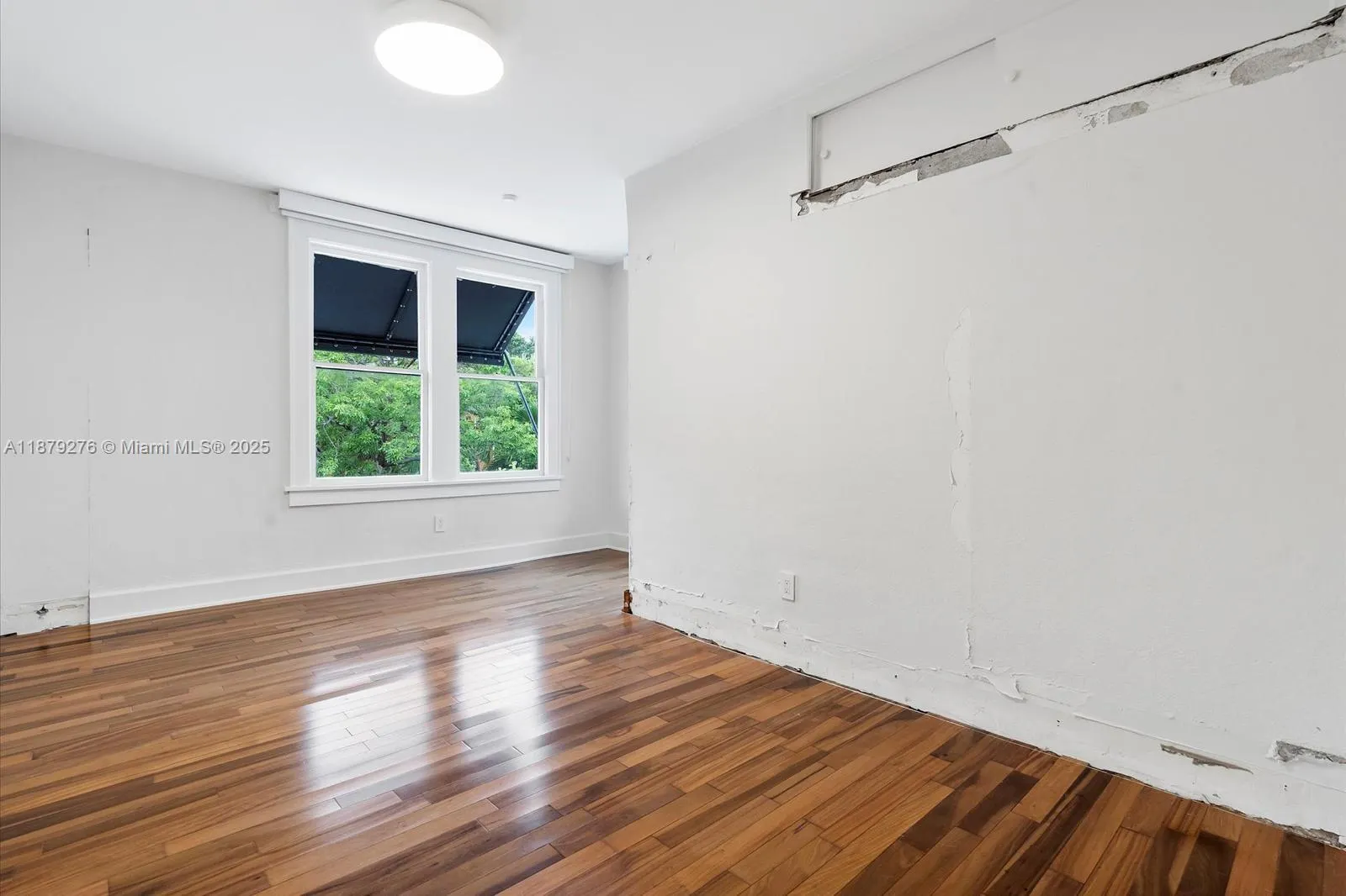 177 NE 44th St