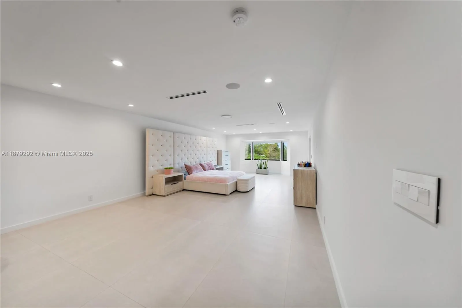 150 NW 123rd Ave
