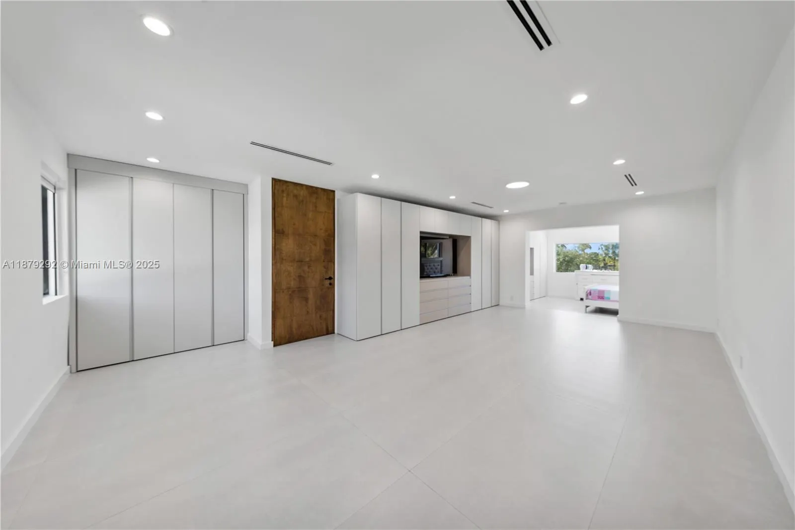 150 NW 123rd Ave