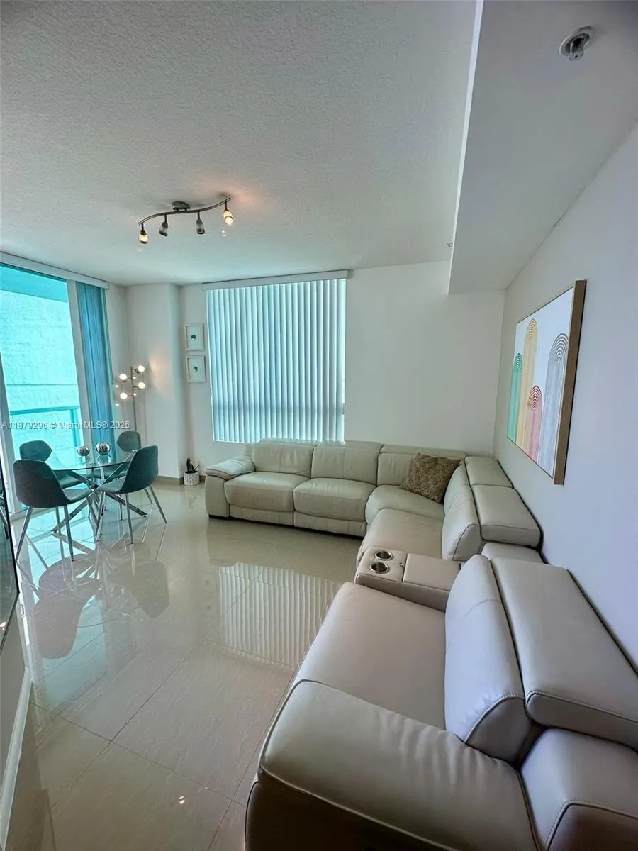 1900 N Bayshore Dr, #1505