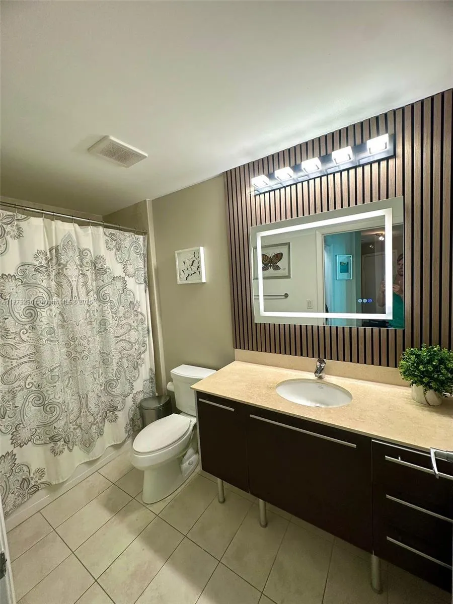 1900 N Bayshore Dr, #1505