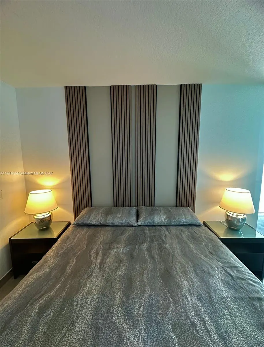 1900 N Bayshore Dr, #1505