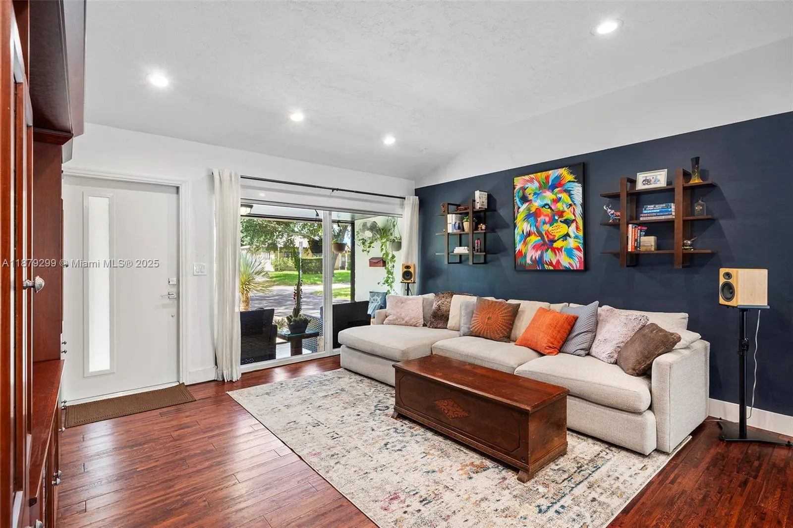 475 NW 88th Ter