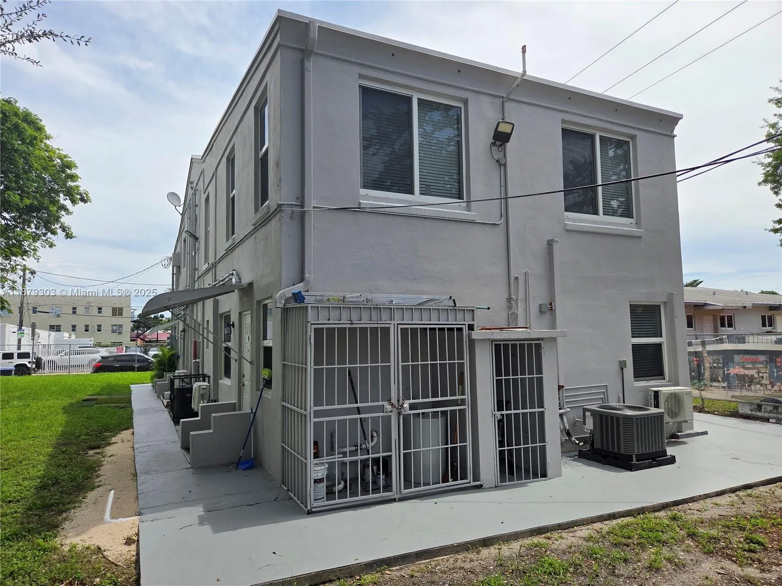 120 SW 20th Ave