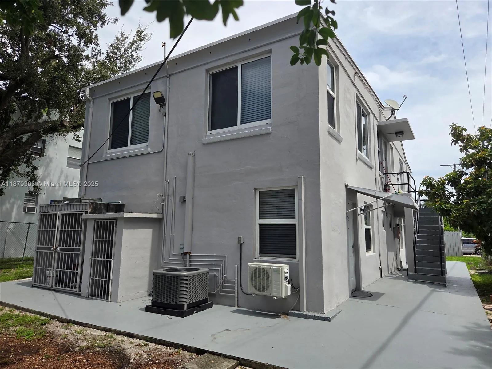 120 SW 20th Ave