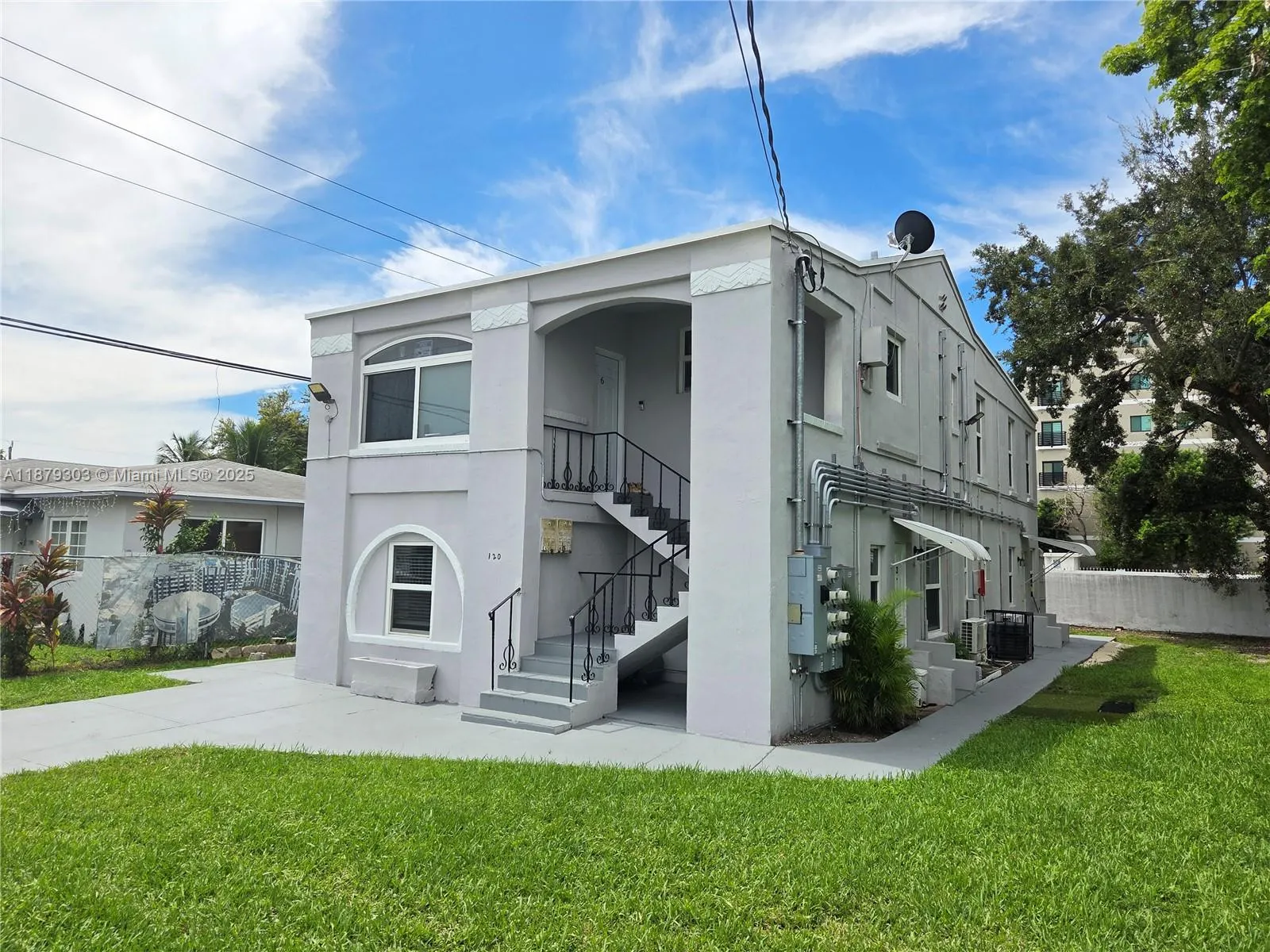120 SW 20th Ave