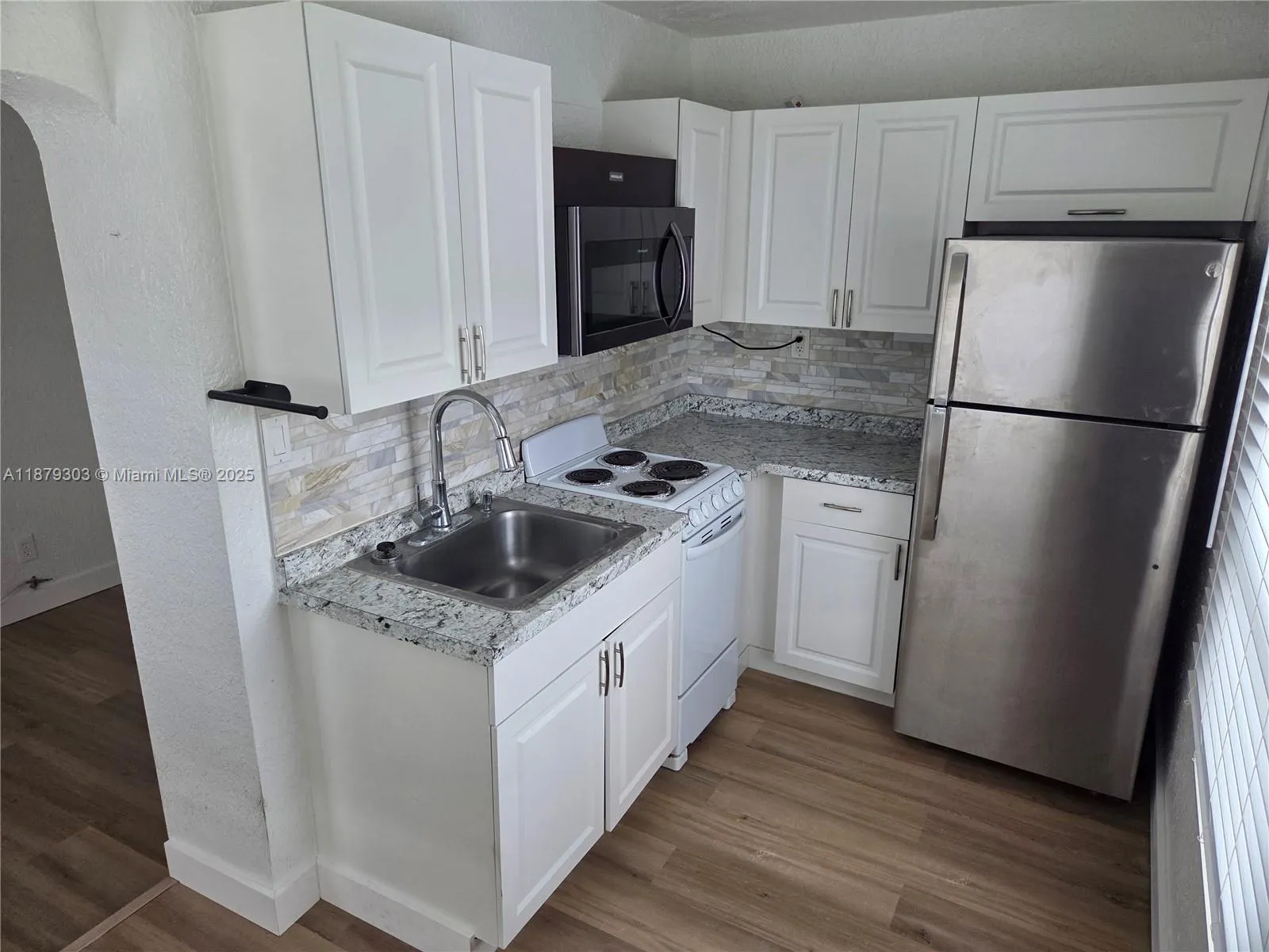 120 SW 20th Ave