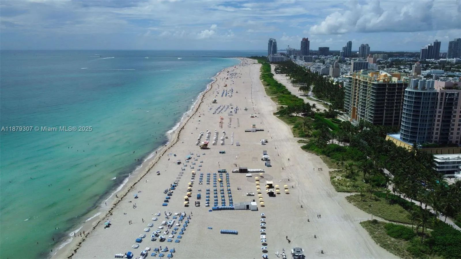 1621 Collins Ave, #406