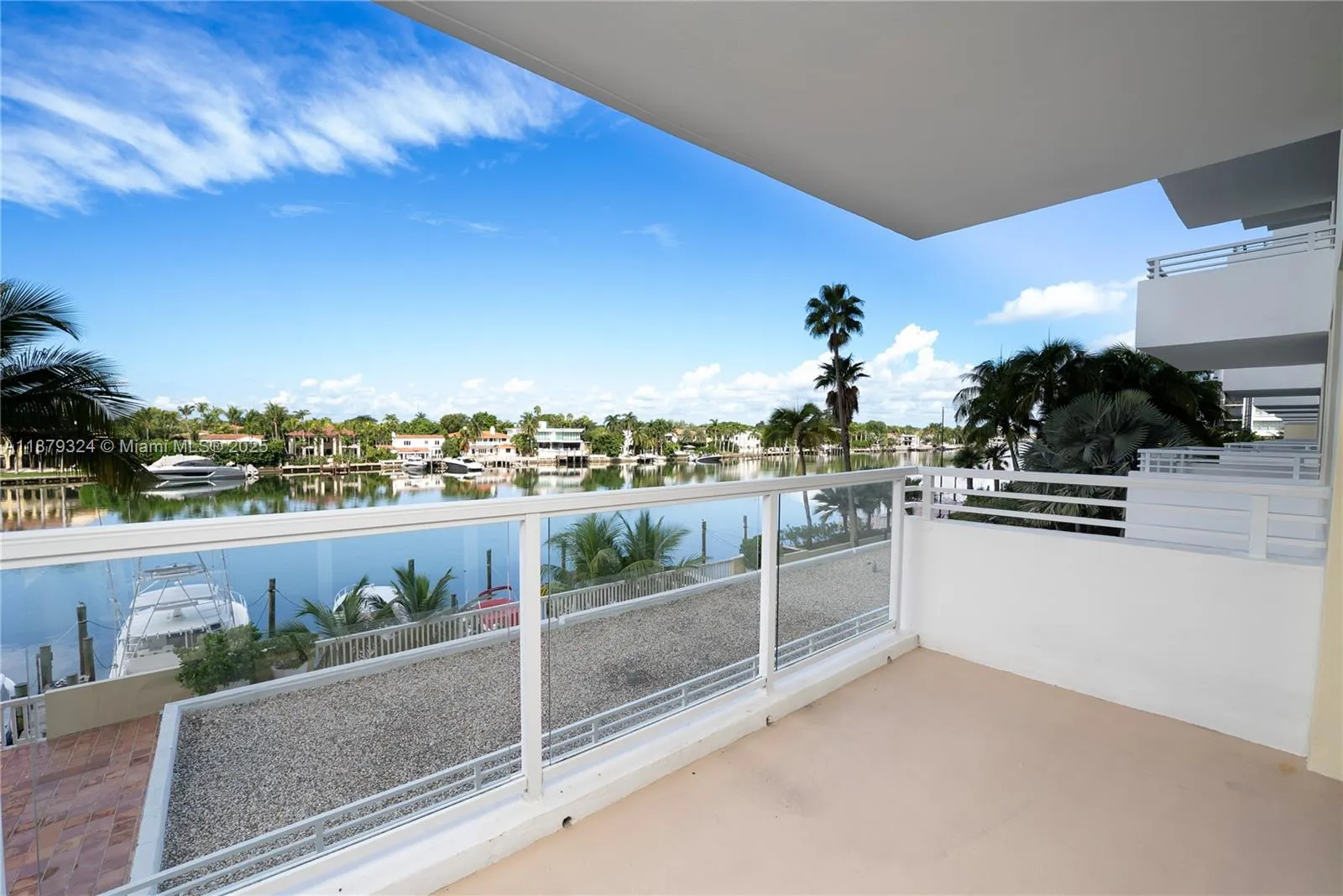 5600 Collins Ave, #4H