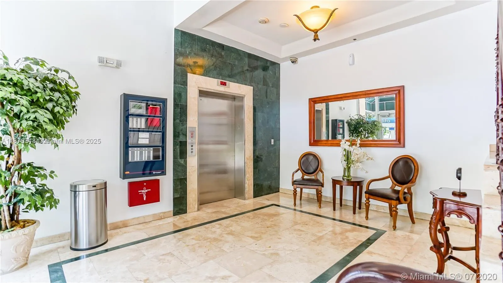 1650 Coral Way, #807