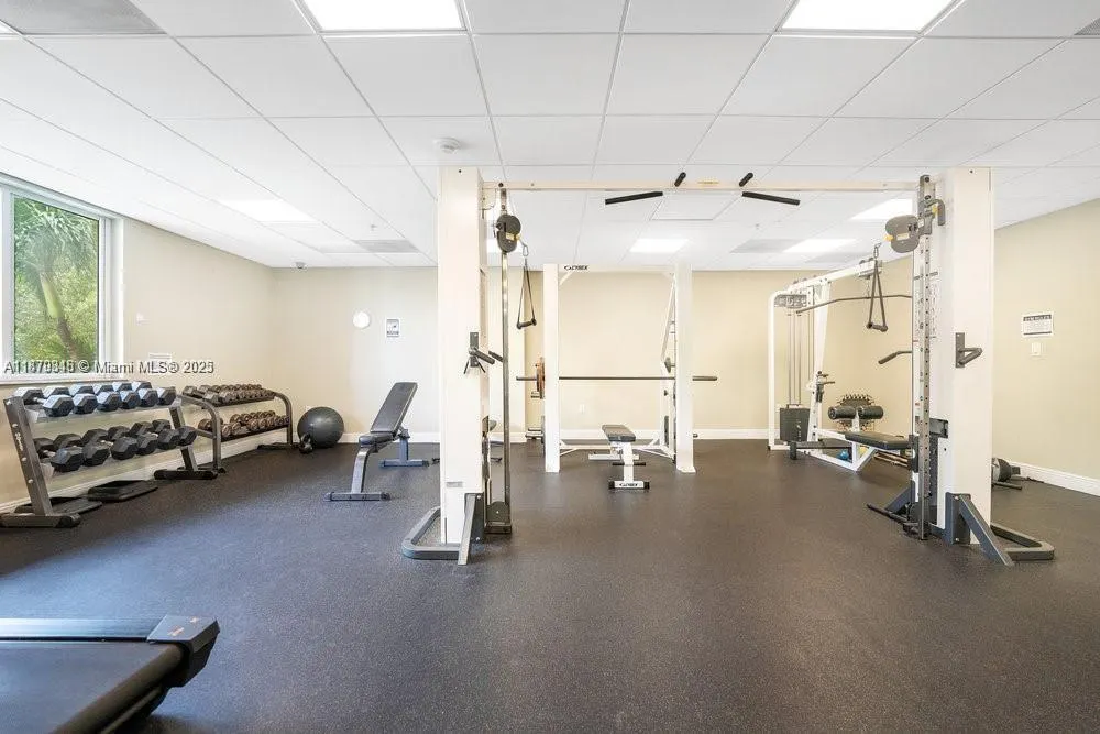 1650 Coral Way, #807