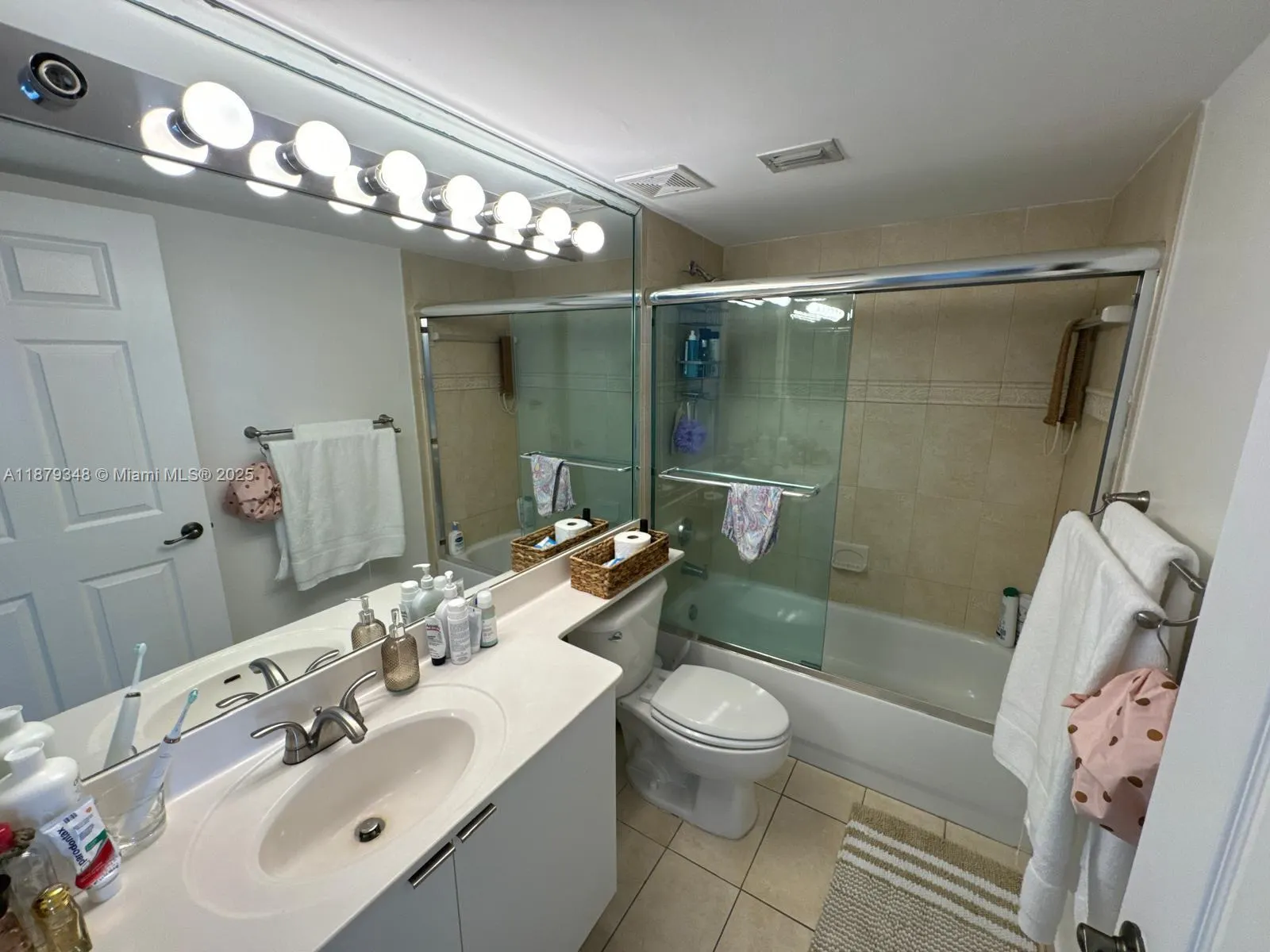 1650 Coral Way, #807