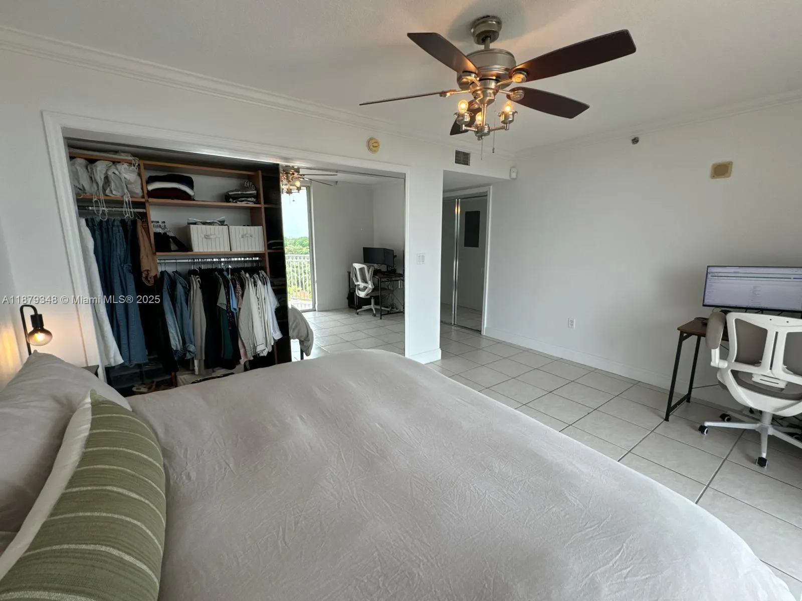 1650 Coral Way, #807