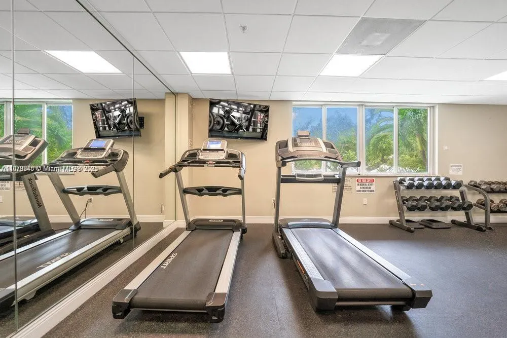 1650 Coral Way, #807