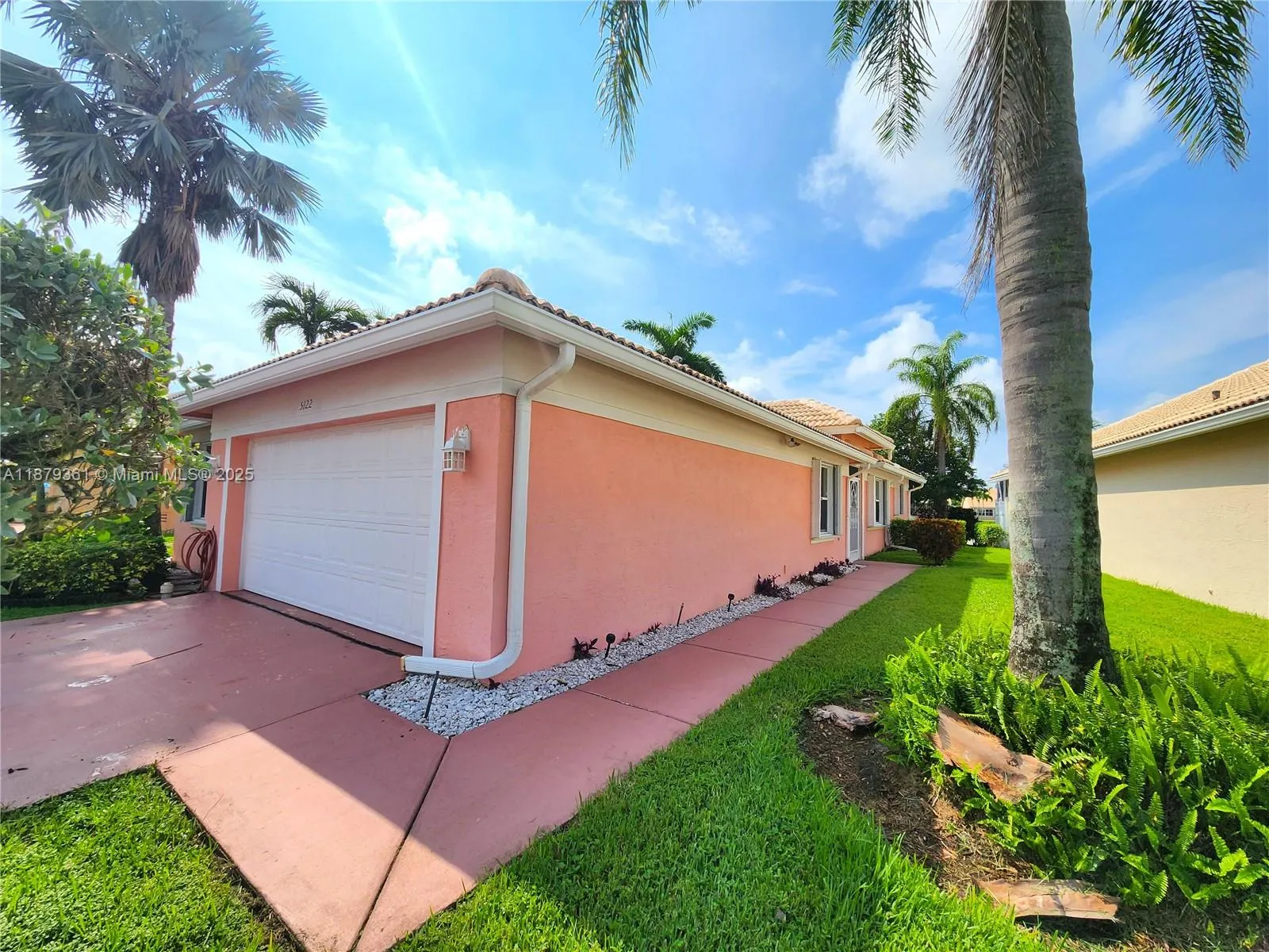5122 Marla Dr