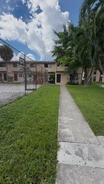 30 SW 108th Ave, #G6