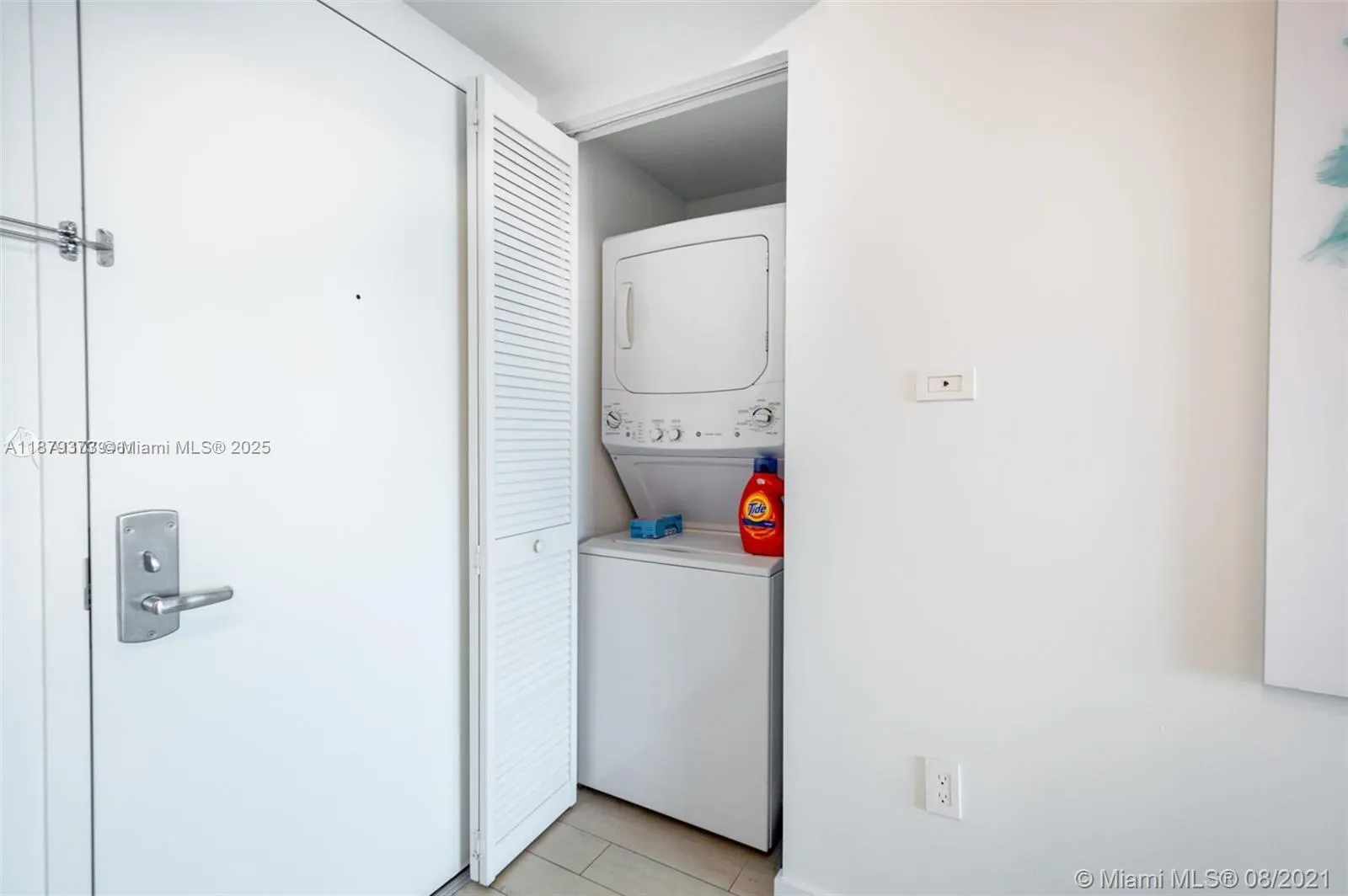 2602 E Hallandale Beach Blvd, #R2109