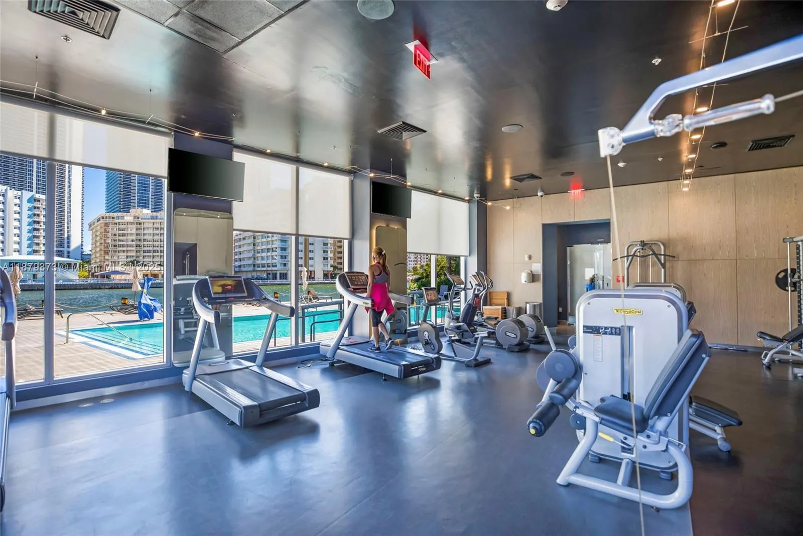 2602 E Hallandale Beach Blvd, #R2109