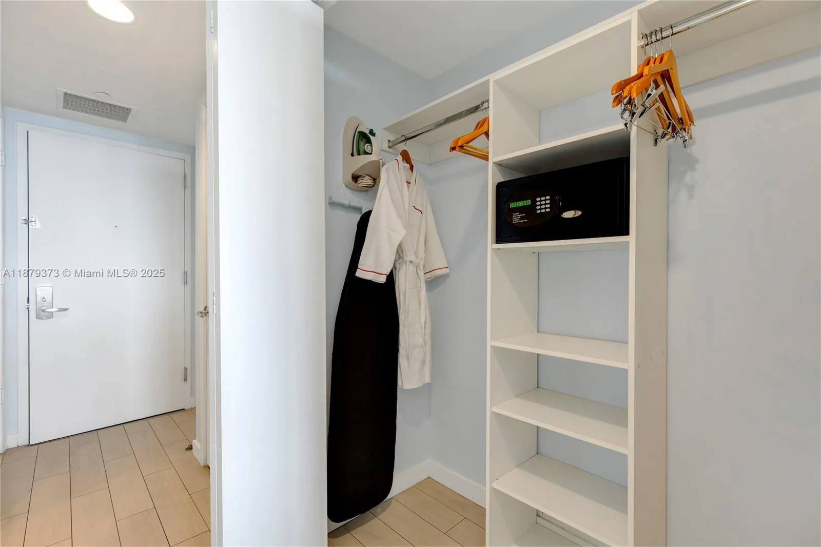 2602 E Hallandale Beach Blvd, #R2109