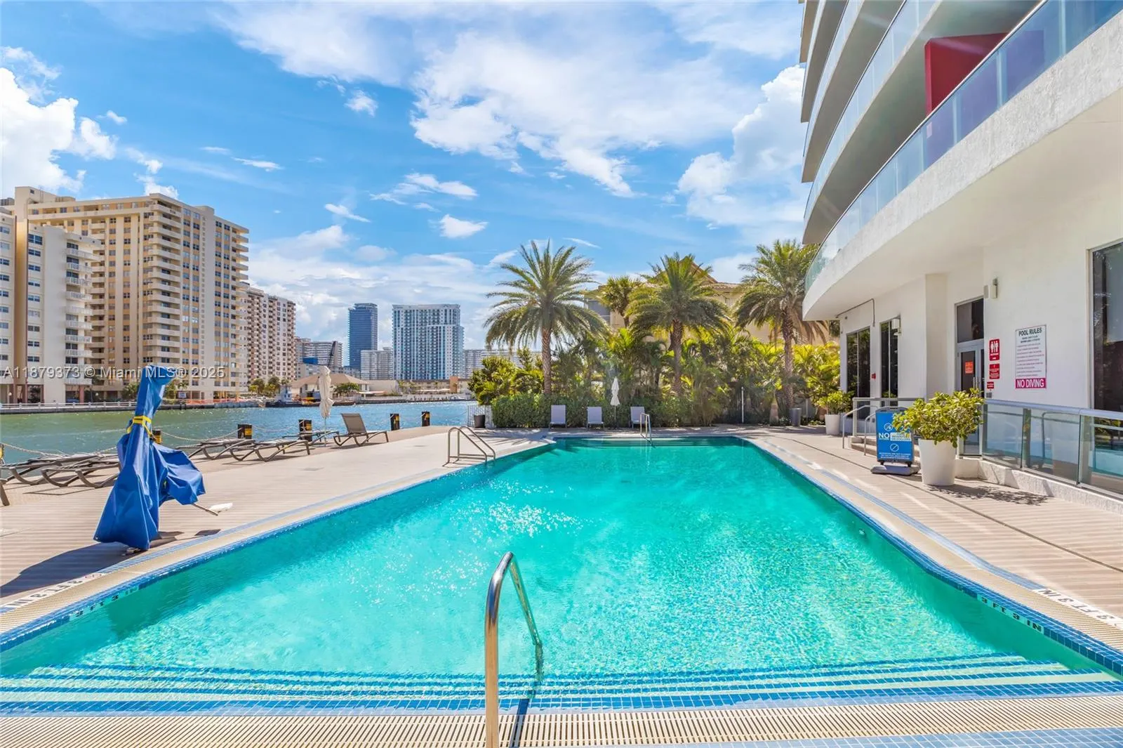 2602 E Hallandale Beach Blvd, #R2109