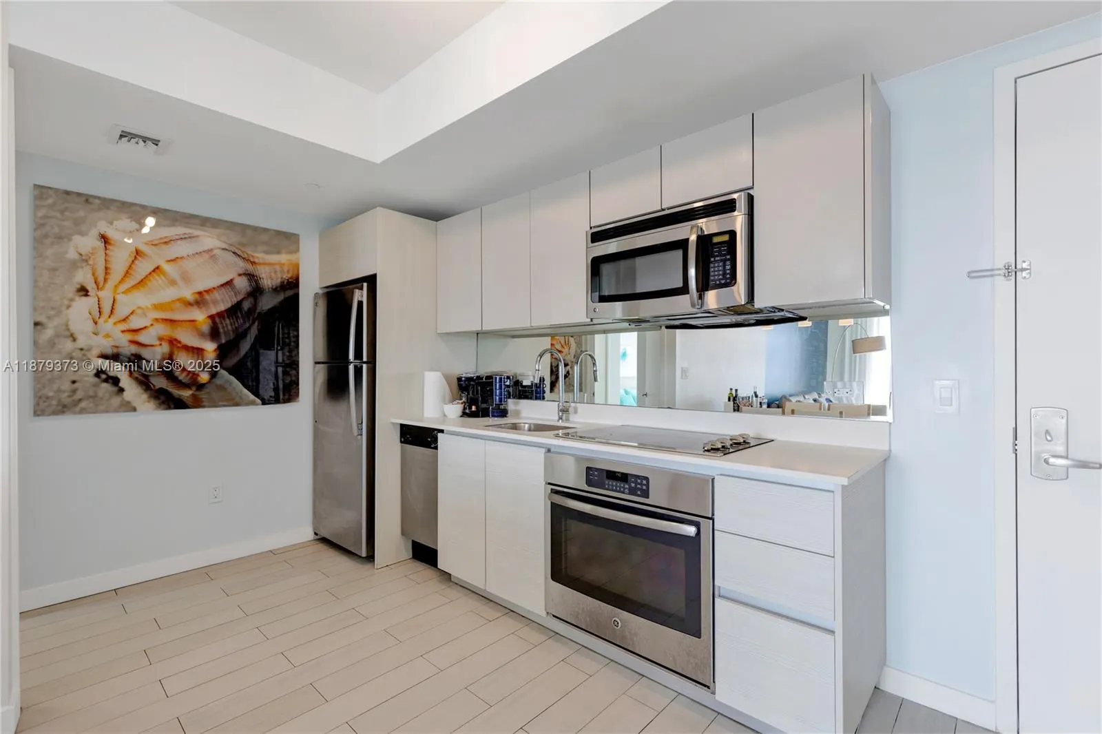 2602 E Hallandale Beach Blvd, #R2109