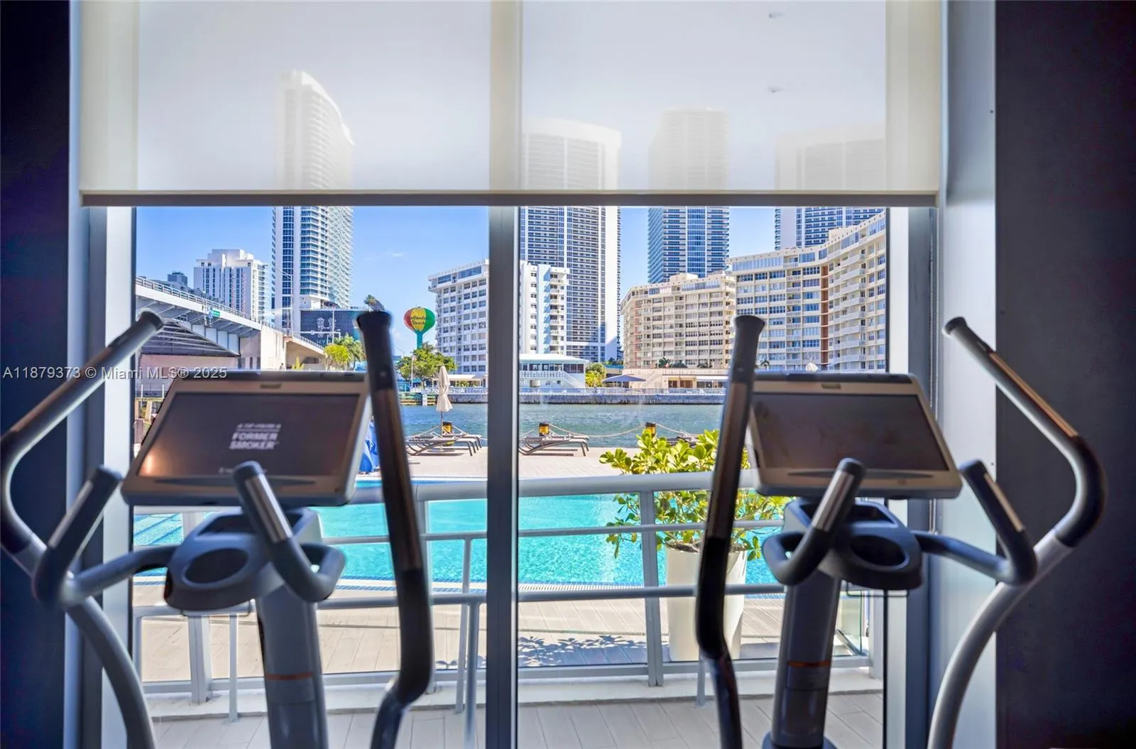 2602 E Hallandale Beach Blvd, #R2109