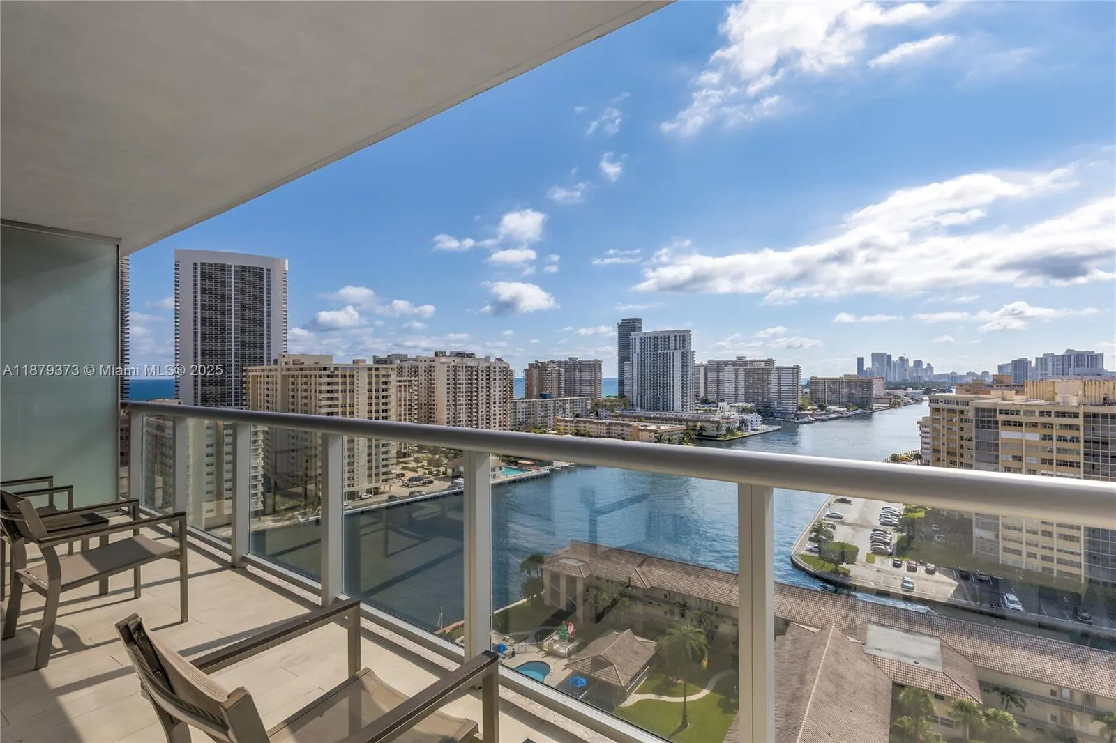 2602 E Hallandale Beach Blvd, #R2109