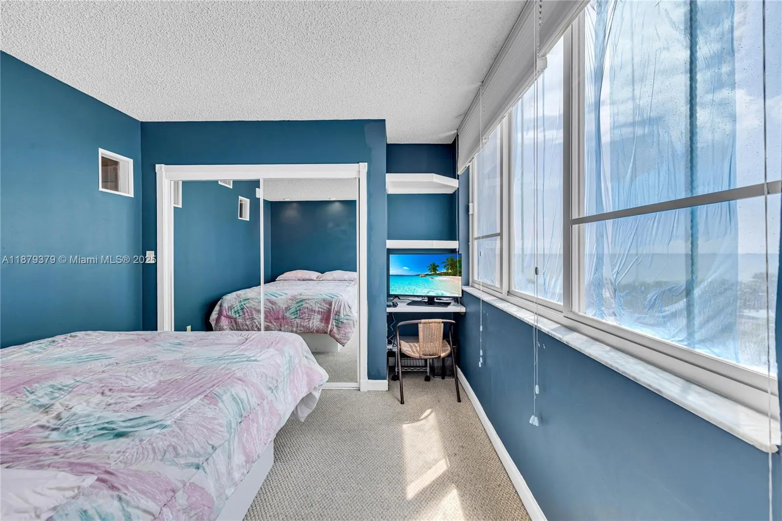 5005 Collins Ave, #616