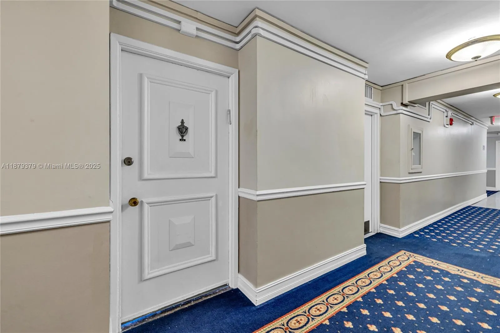 5005 Collins Ave, #616