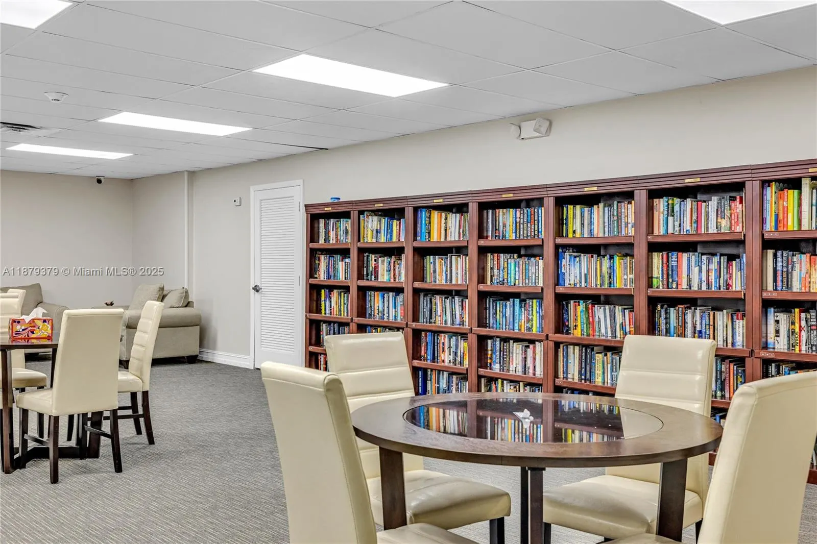 5005 Collins Ave, #616