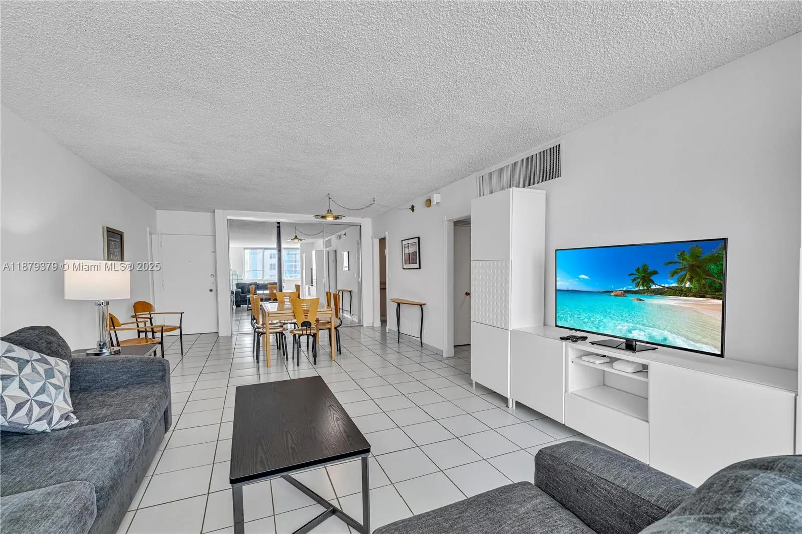 5005 Collins Ave, #616