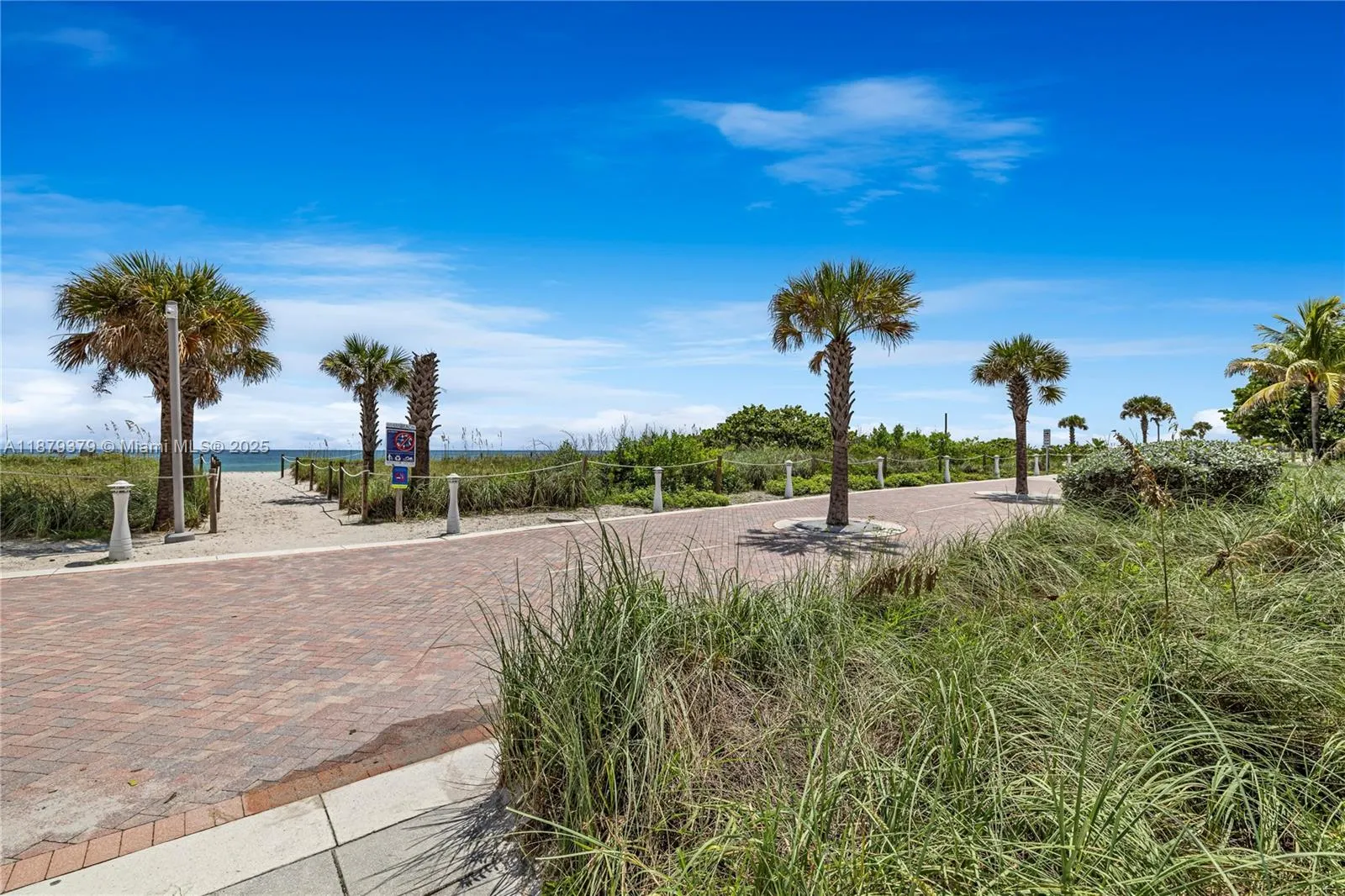 5005 Collins Ave, #616